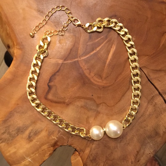 Gorgeous gold chain +Pearl statement necklace - Picture 3 of 7